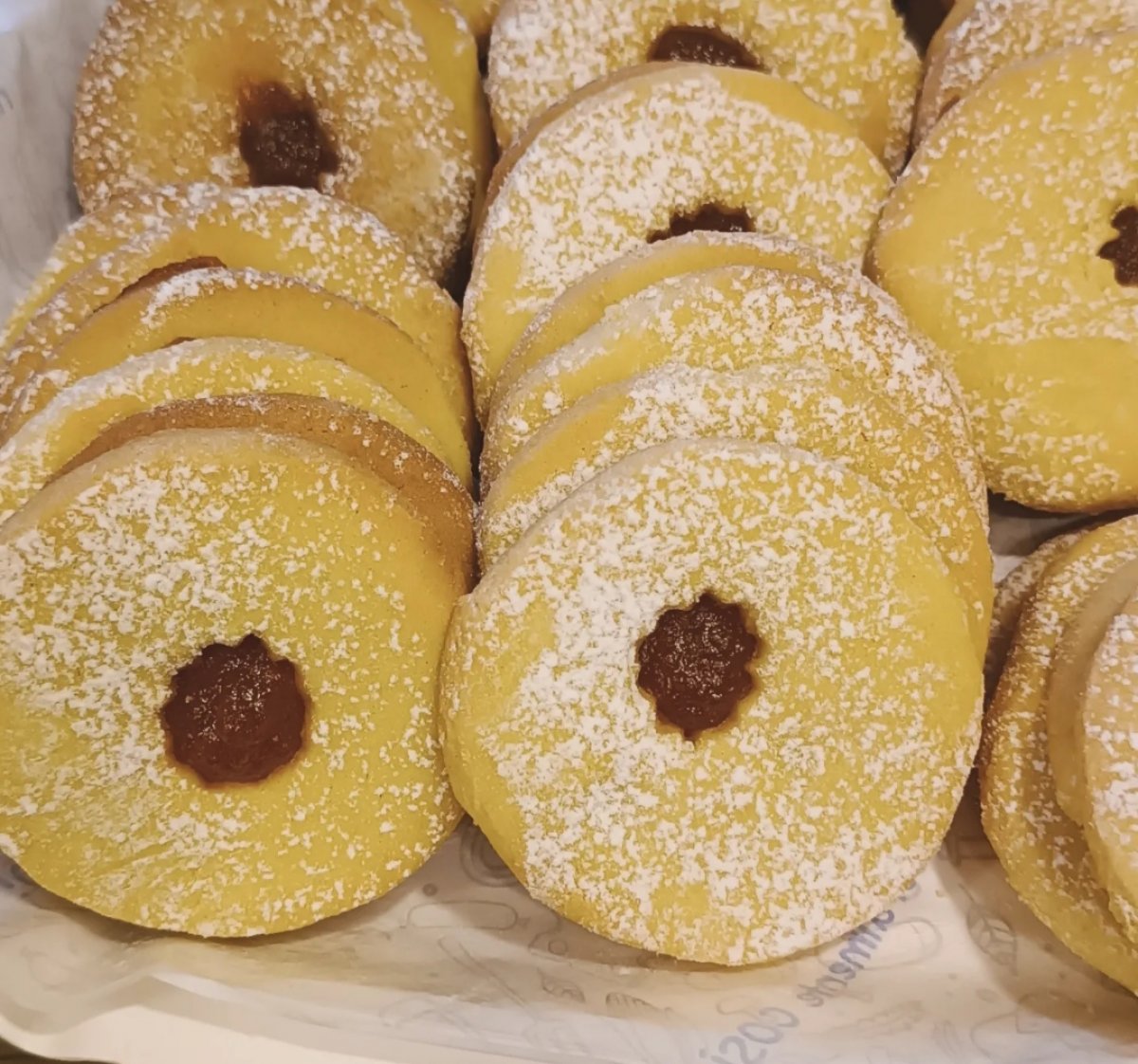 Biscotti occhi di bue Farro-vegani con marmell.albicocca 