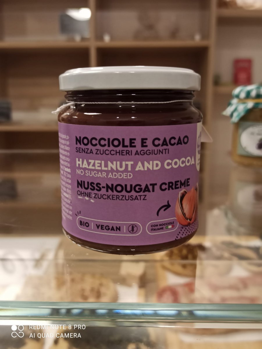 Nocciolata di nocciola e cacao vegana senza zuccheri aggiunti Crema spalmabile vegana da 300 gr