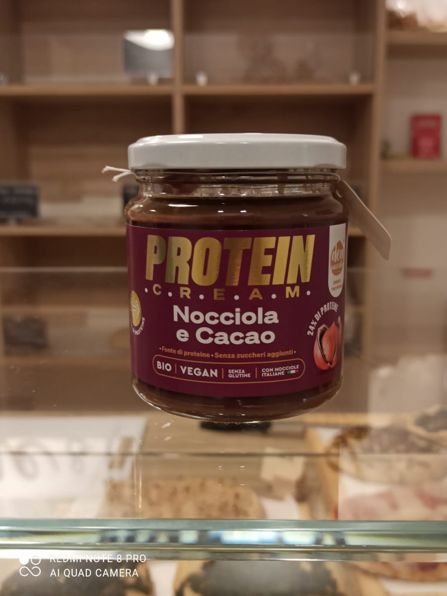 Nocciolata cioccolato e nocciola proteica Creme spalmabili vegana da 300 gr