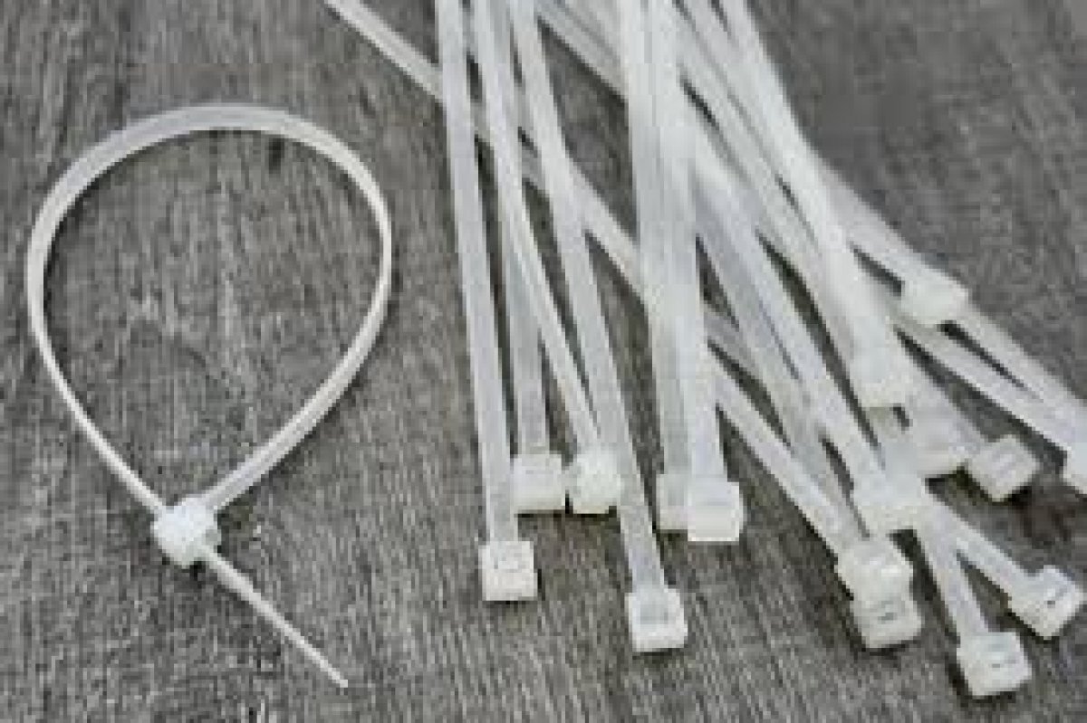 100 PEZZI FASCETTE PLASTICA COLORE BIANCO MM. 250x4.5 SAPI