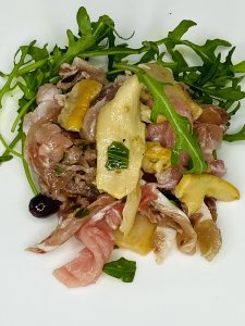 Straccetti ai Porcini con speck e rucola