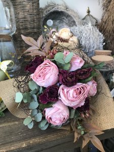 Bouquet di fiori secchi e finto secco