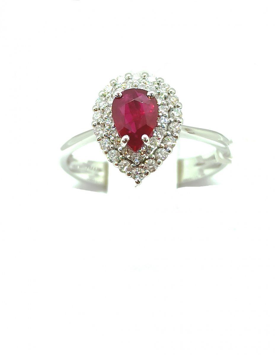 Anello in oro 18kt con Rubino goccia e diamanti