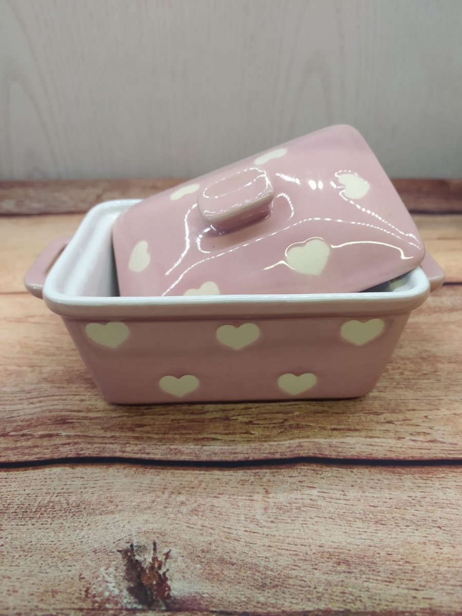 PORTA BURRO - ISABELLE ROSE - In ceramica, adatto a forno e microonde. Disponibile nei colori rosso, nero e azzurro.