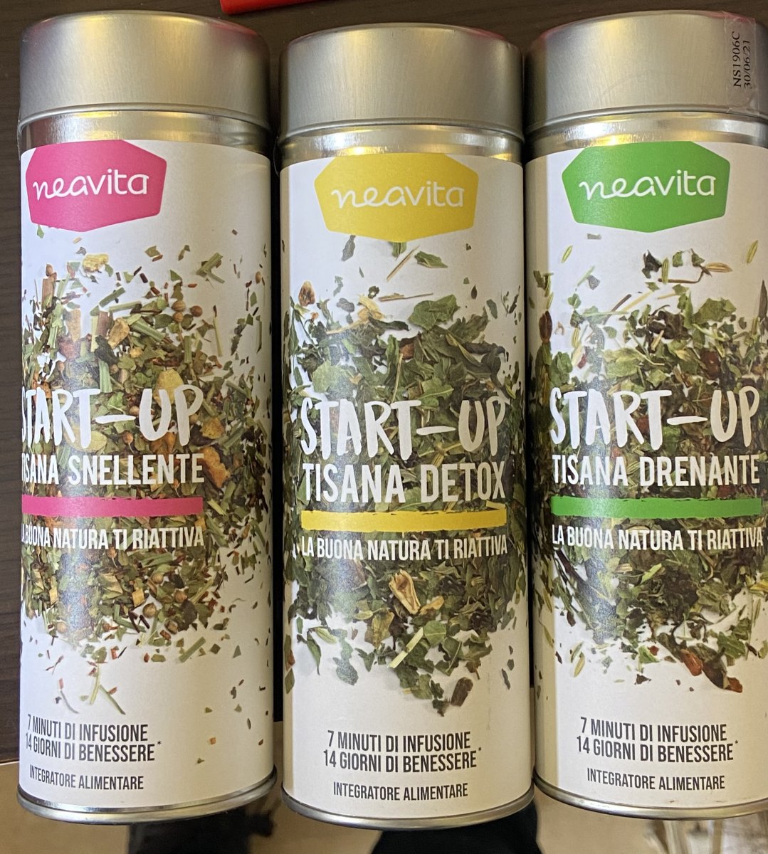 1 TISANA DETOX 1 TISANA SNELLENTE 1 TISANA DRENANTE 3 PEZZI SCONTATI DEL 50%