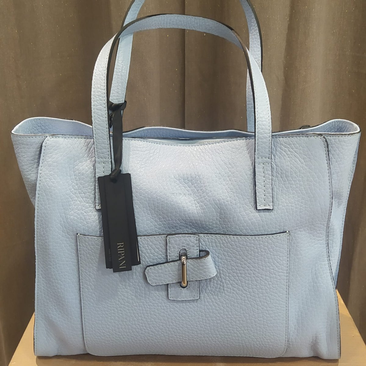 Borsa shopping RIPANI vitello martellato color azzurro cielo, altezza cm 37 e larghezza cm 29, galvanica nichel free